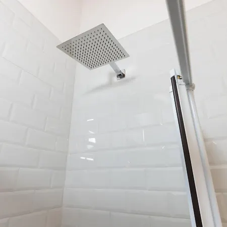 Апартаменты Citta Alta - 5min From Bgy Airport-ac-wifi